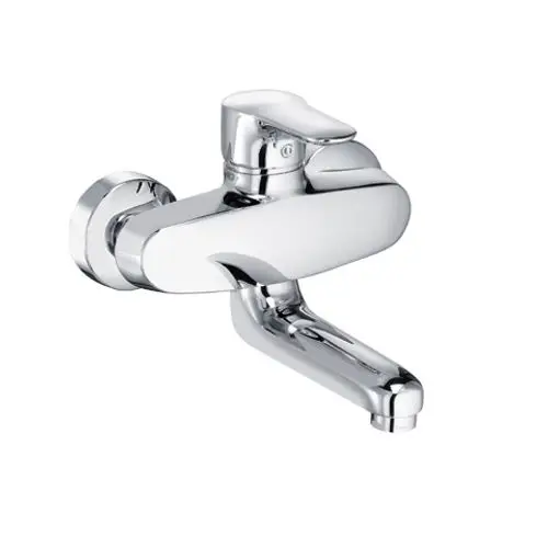 Wandmontierter Wasserhahn aus verchromtem Edelstahl von Kludi mit einem ausgestellten Auslauf und einem Einhebelgriff. Ideal für die Nutzung in Küchen oder Spülbereichen.